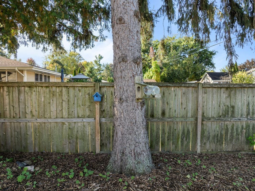 Building Photo - 1018 Bonnie Brae Ln
