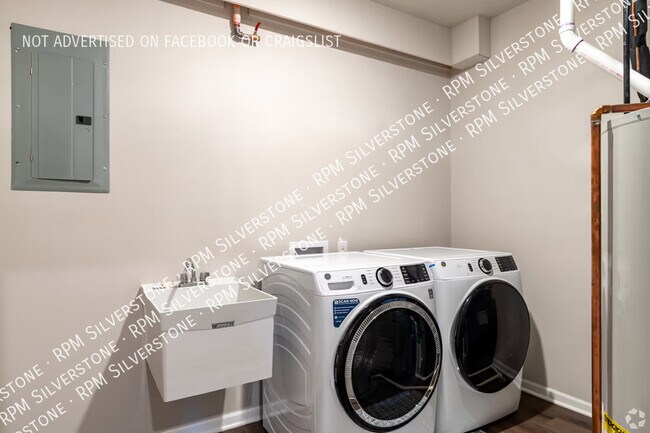 Building Photo - 2796 Barrington Square