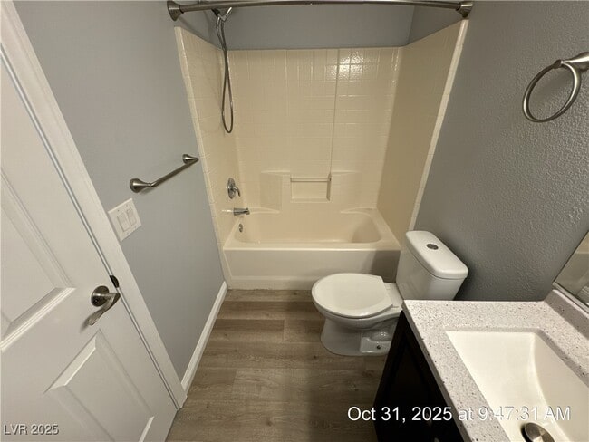 Building Photo - 10006 Mardagen St