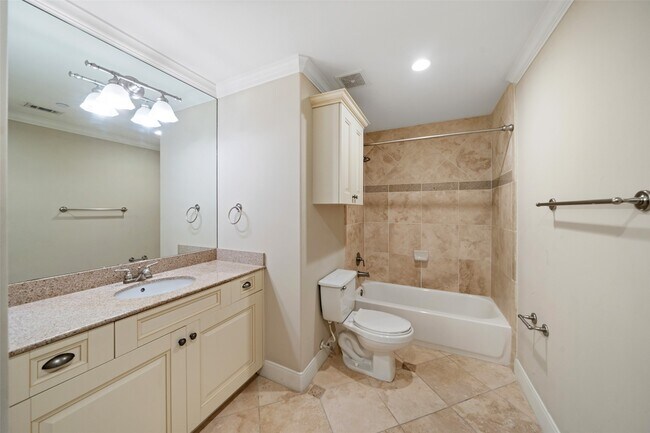 Building Photo - 1419 Montrose Blvd