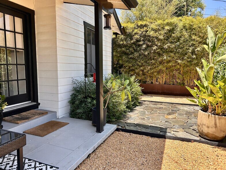 Building Photo - 3120 1/2 Madera Ave