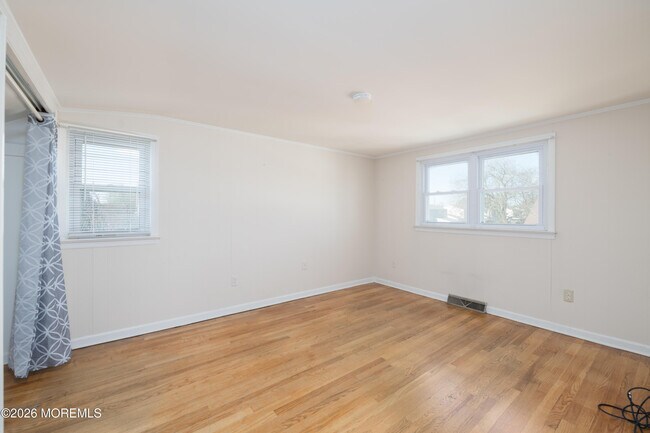 Building Photo - 166 Morningside Ave