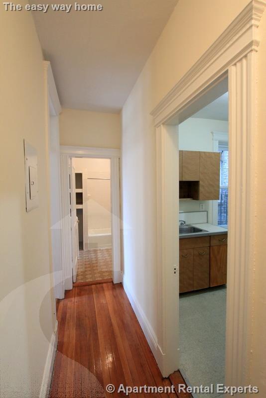 Building Photo - 29 Park Dr