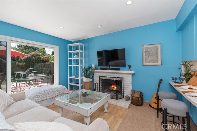 Building Photo - 3068 Zell Dr