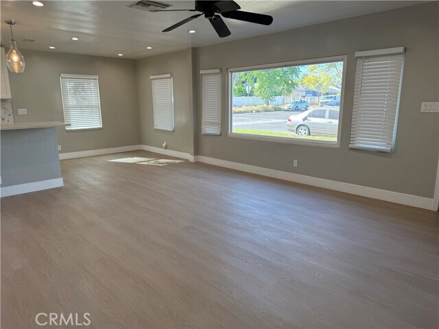 Building Photo - 7358 Riverton Ave