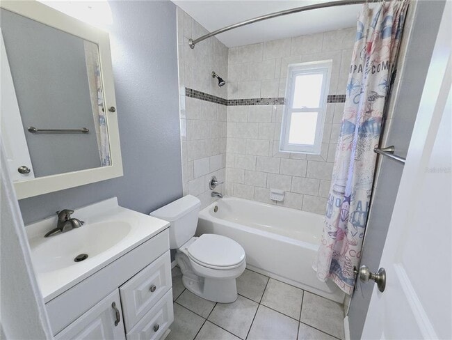 Building Photo - 1402 N Bracewell Dr