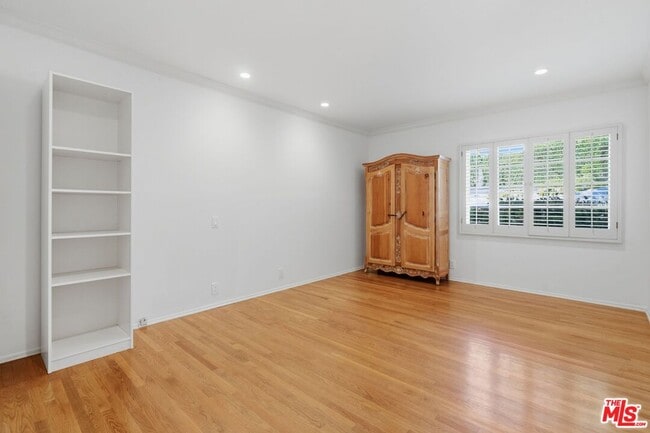 Building Photo - 510 Toyopa Dr