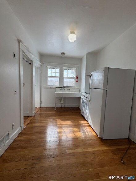 Building Photo - 49 Hubinger St