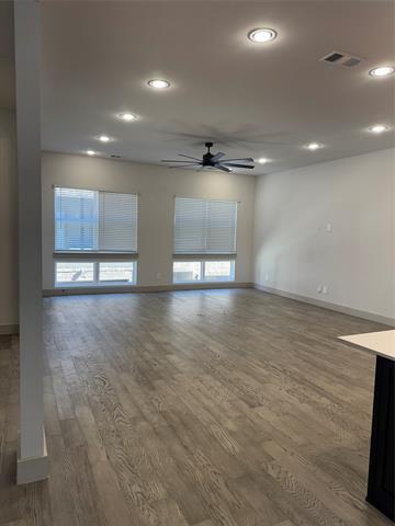 Building Photo - 2511 Carolwood Ln