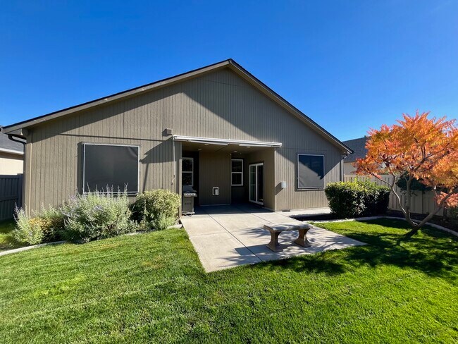 Building Photo - 120 S Voyage Ave