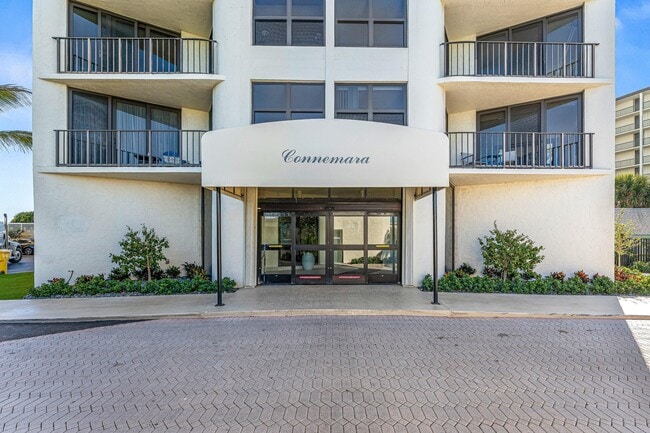 Building Photo - 5420 N Ocean Dr