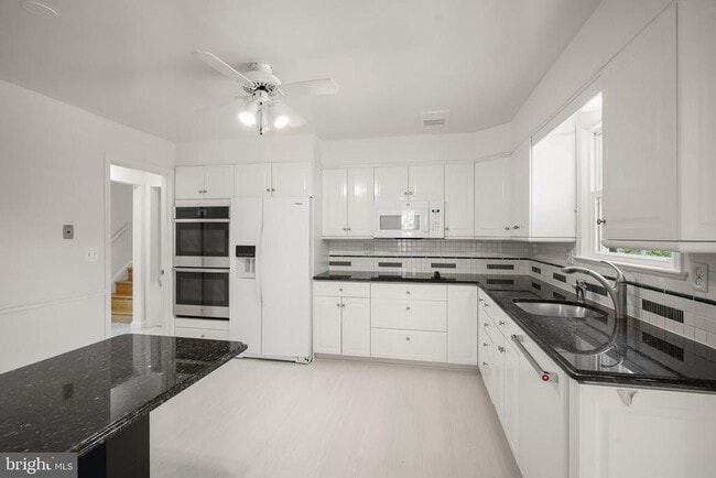 Building Photo - 7109 Radnor Rd