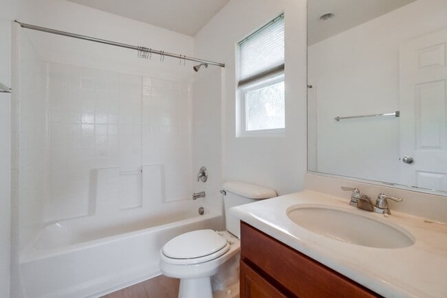 Building Photo - Upgraded Executive Home in Rancho Santalina