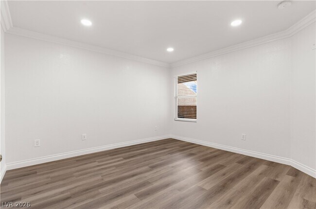 Building Photo - 1150 N Buffalo Dr