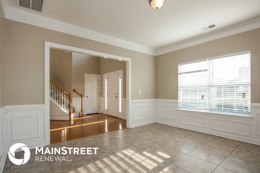 Building Photo - 453 Clearwater Dr