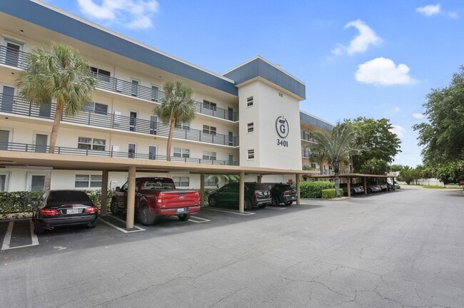 Building Photo - 3401 Spanish Trail S