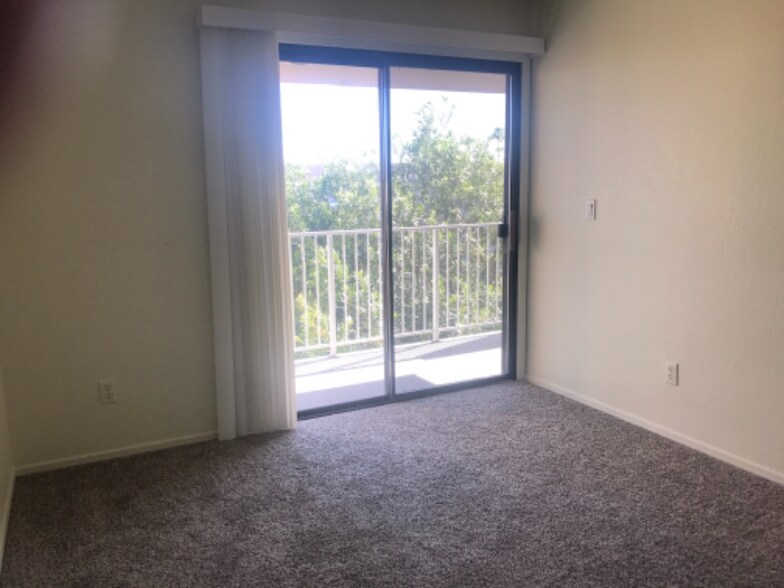 Building Photo - 3030 Hayden Rd