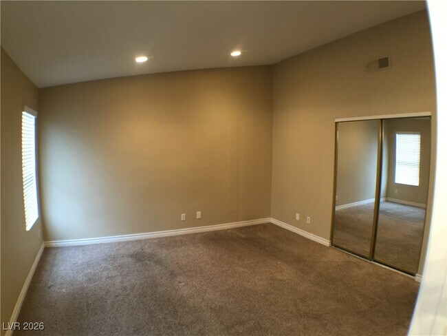 Building Photo - 8649 Trafalgar Dr