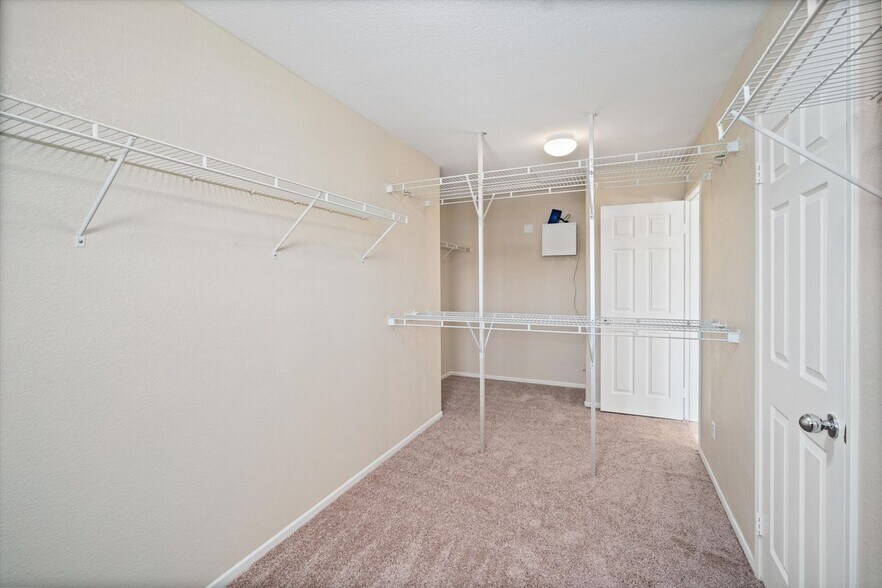 Building Photo - 26426 Mare Ln