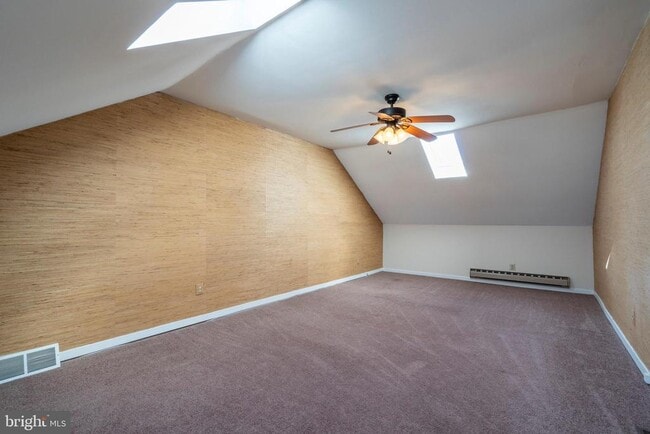 Building Photo - 506 St Albans Ct