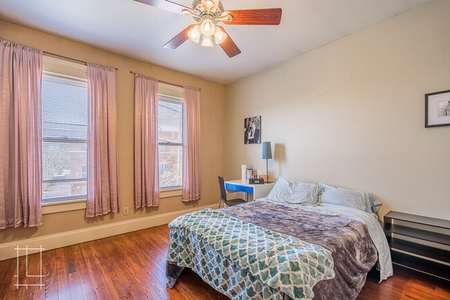 Building Photo - 860 Summit St