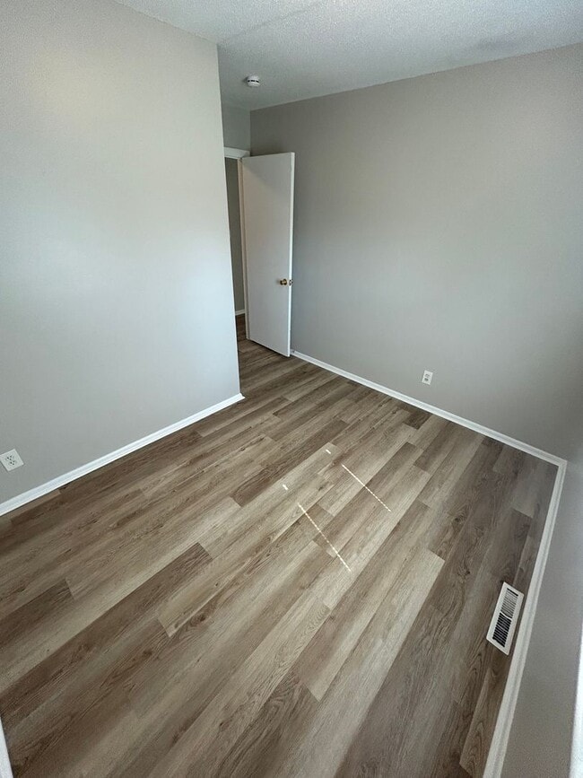 Building Photo - COMING SOON! Charming 3 Bed 1 Bath Home! $1295.00