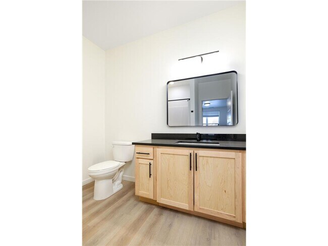 Building Photo - 28 7th St NE