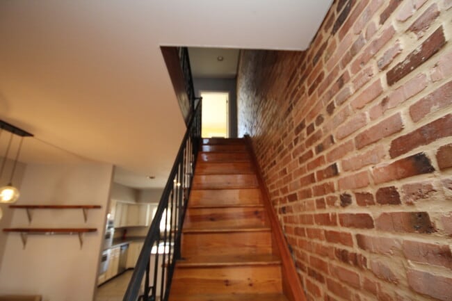 Building Photo - Coming Soon!!  Beautiful, well kept 3 bedr...