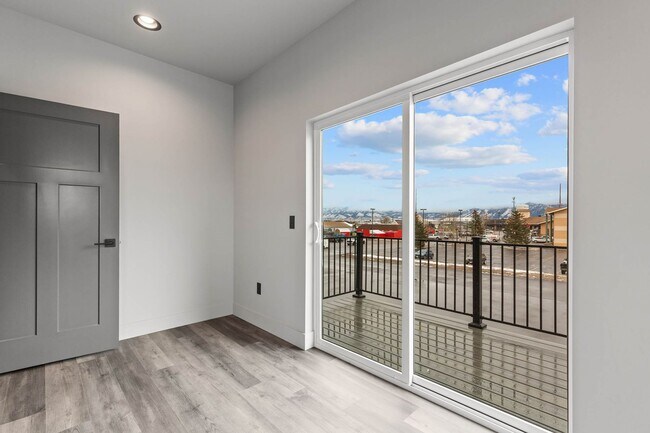 Building Photo - 204 Fletching Way