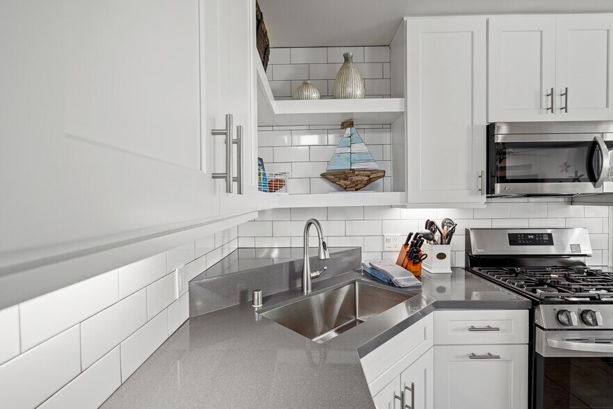 Building Photo - 819 Ostend Ct