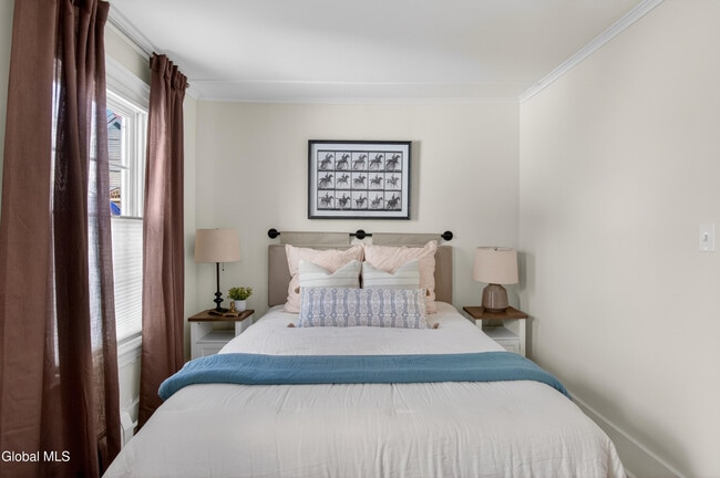 Building Photo - 5 Van Dorn St