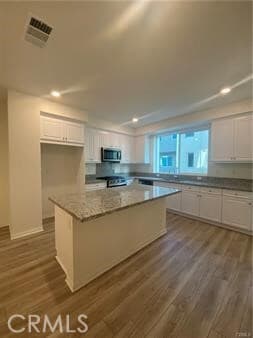 Building Photo - 177 Steely