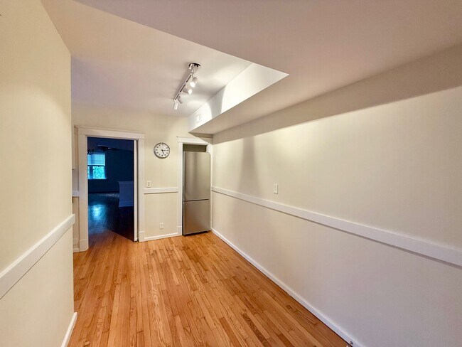 Building Photo - 4551 Arco Ave