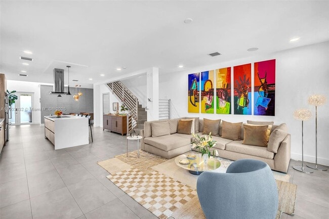 Building Photo - 3167 SW 25th St