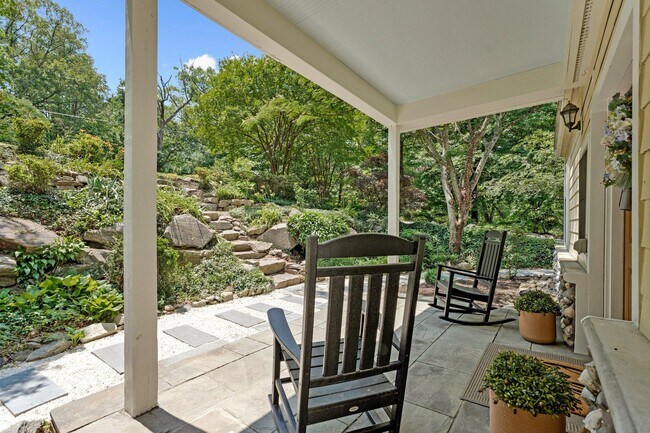 Building Photo - 7712 Dolly Dr