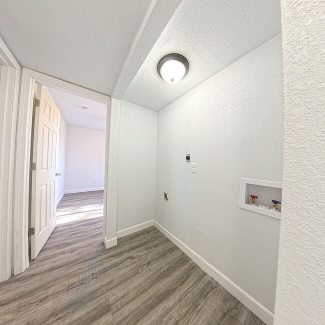 Building Photo - 2715 Summer Meadows Dr