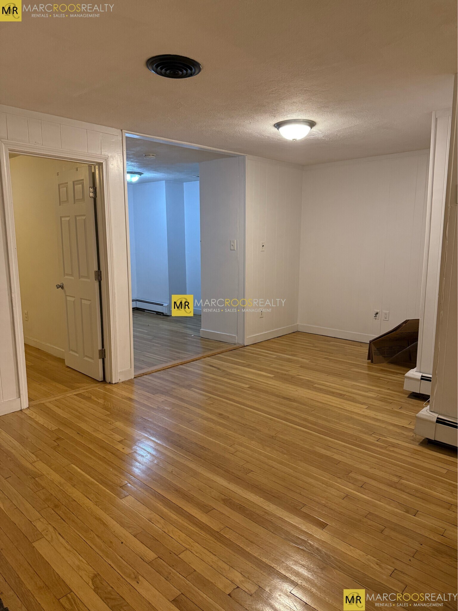 Building Photo - 469 Commonwealth Ave