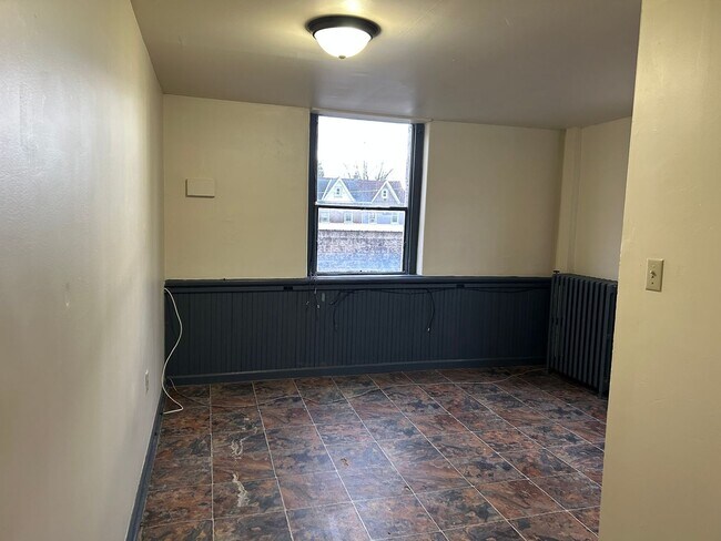 Building Photo - 624 Chestnut St