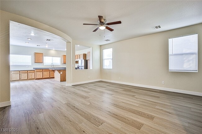 Building Photo - 12015 Spice Tree St