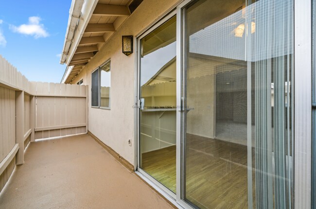 Building Photo - 7280 Corsican Dr