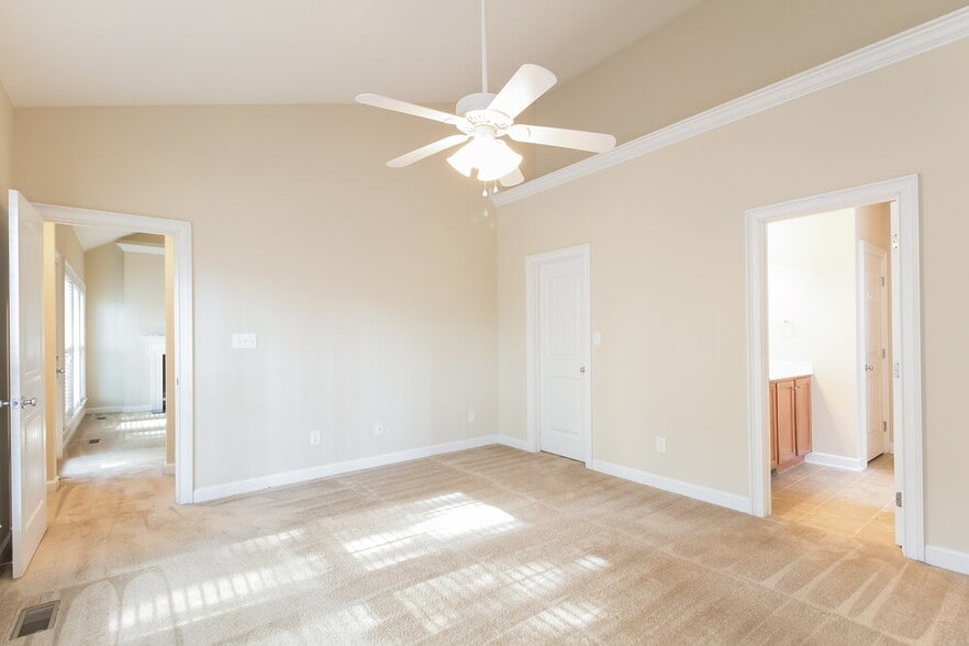 Building Photo - 205 Plott Hound Ln