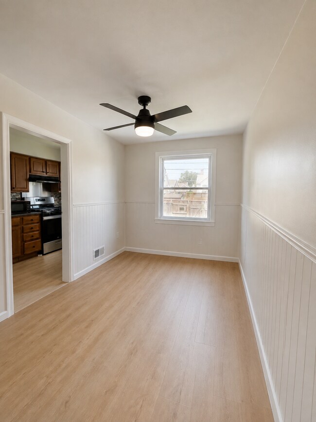 Building Photo - 8174 Kavanagh Rd