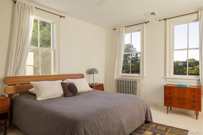 Building Photo - 108 Wey Rd