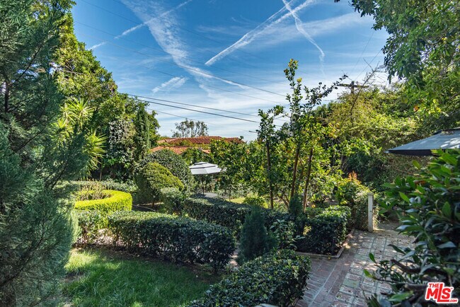 Building Photo - 8298 Presson Pl