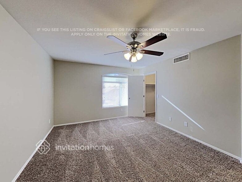 Building Photo - 12528 W Roanoke Ave