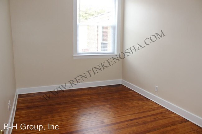Building Photo - 1351 52nd St