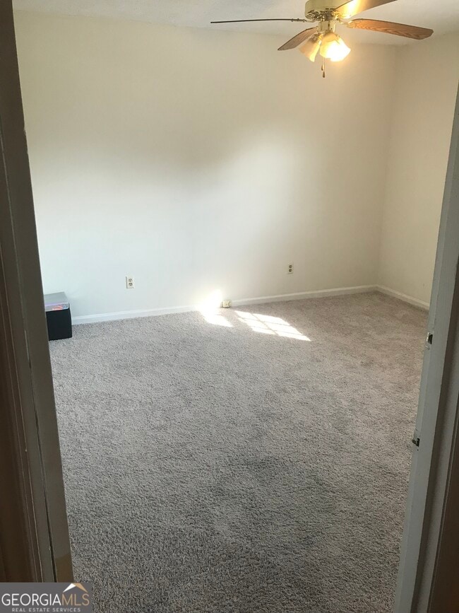 Building Photo - 120 Boley Dr