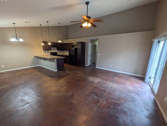 Building Photo - 1334 N Curtis Ct