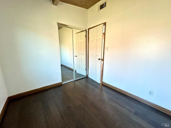 Building Photo - 1111 Marionola Way