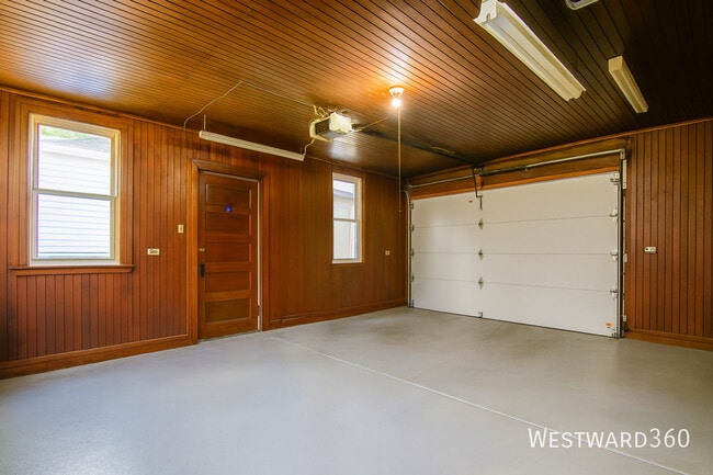 Building Photo - 6444 N Oketo Ave